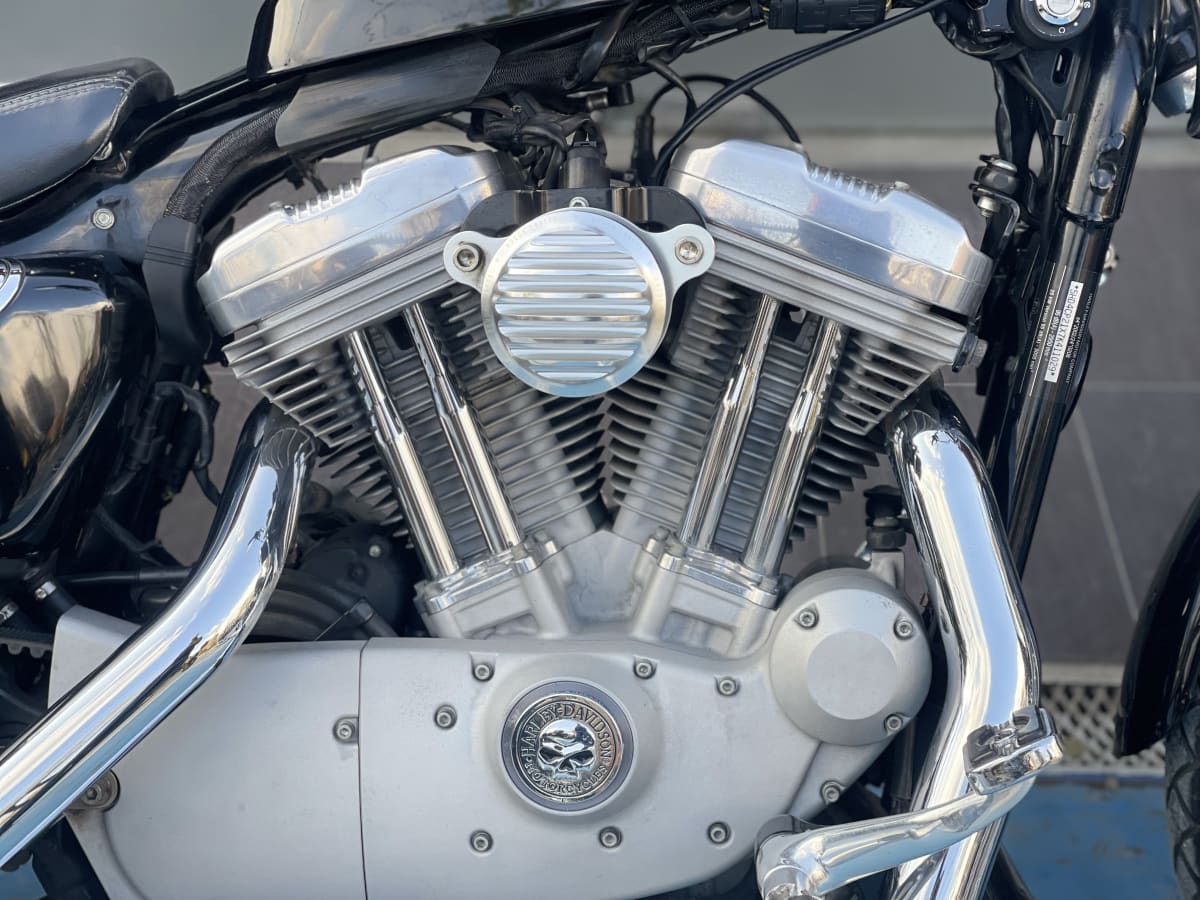 HARLEY DAVIDSON SPORTSTER CUSTOM 883 (2007)6