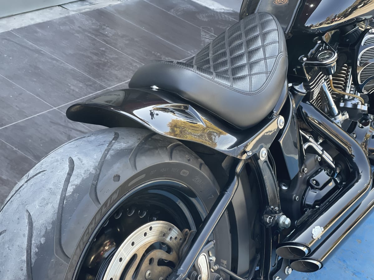 HARLEY DAVIDSON SOFTAIL FATBOY (2011)7