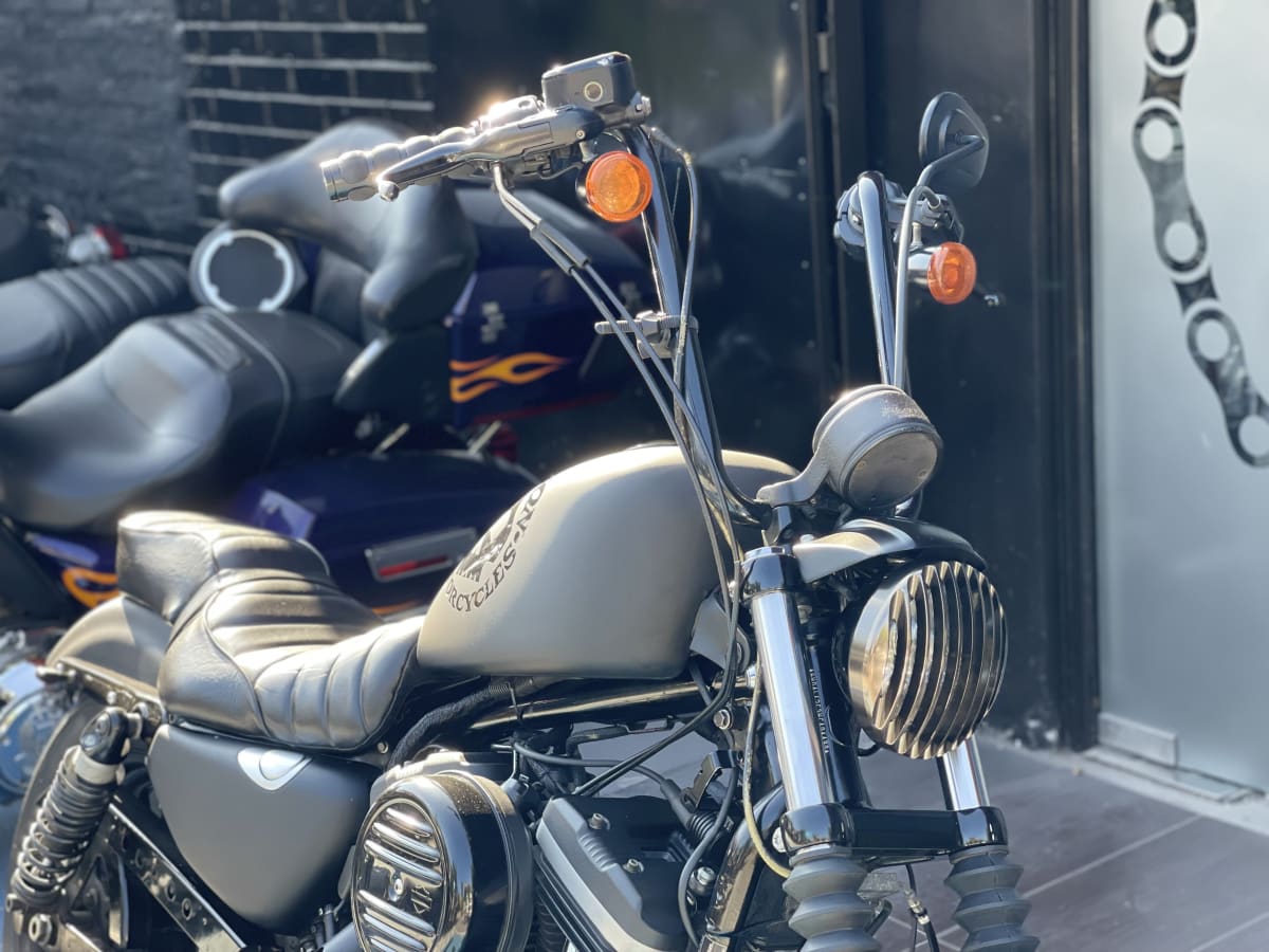 HARLEY DAVIDSON Sportster Iron 883 (2017)7