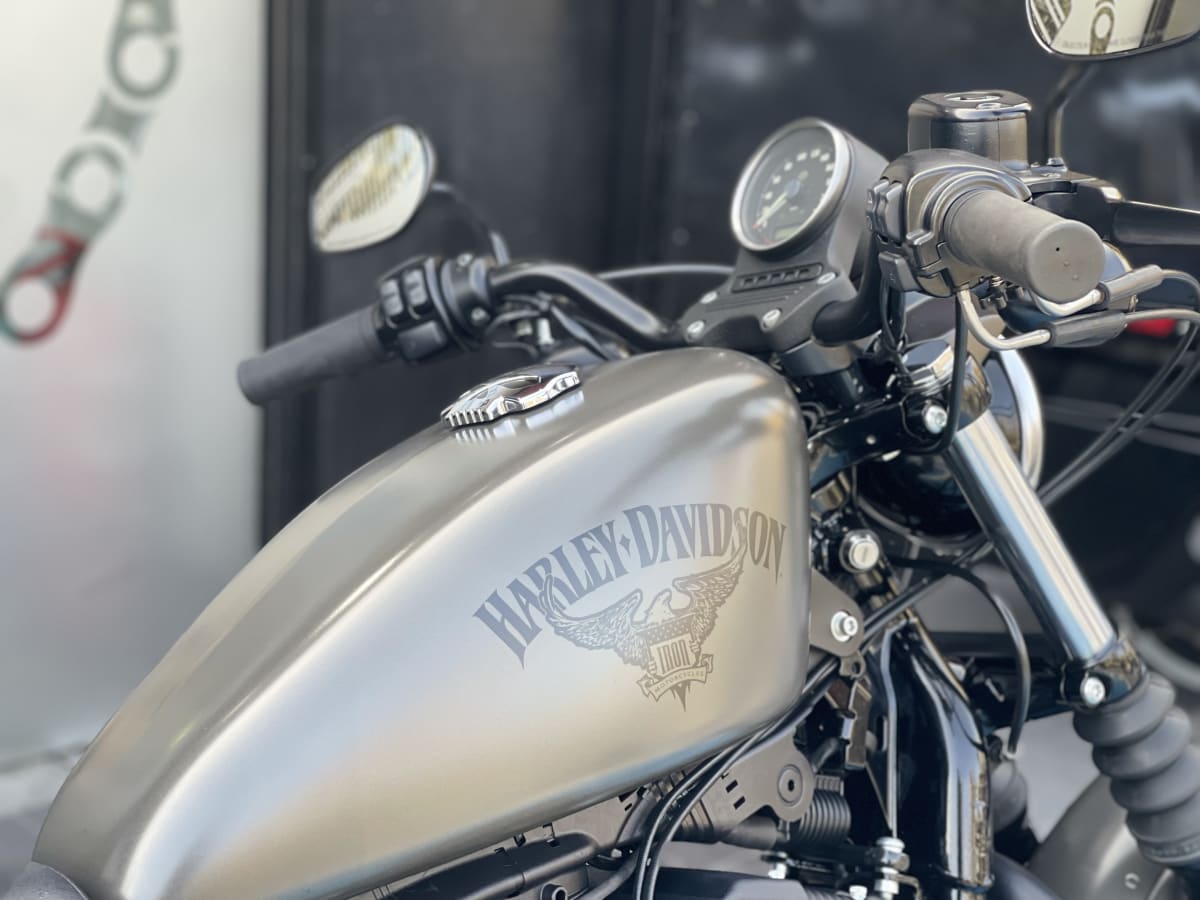 HARLEY DAVIDSON Sportster Iron 883 20183