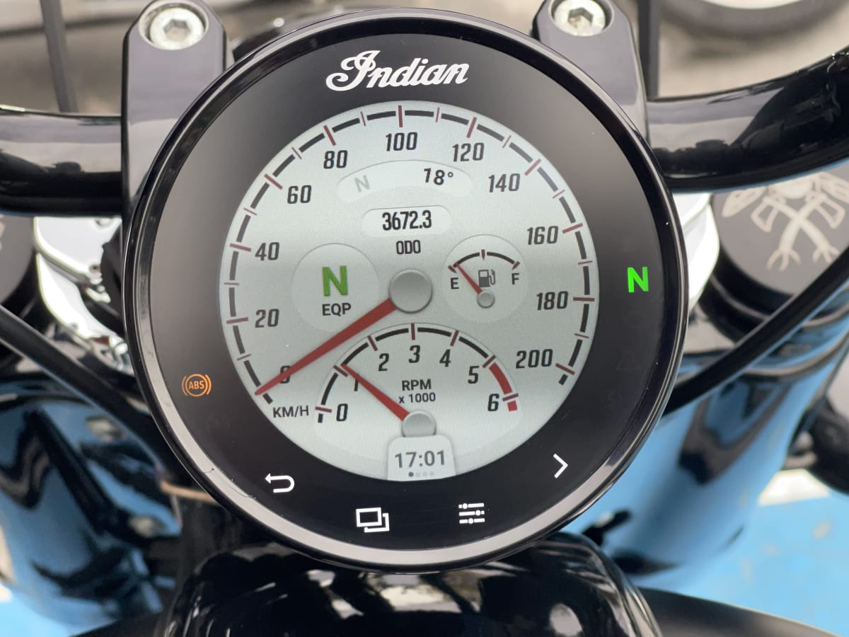 INDIAN CHIEF BOBBER DH (2023)9