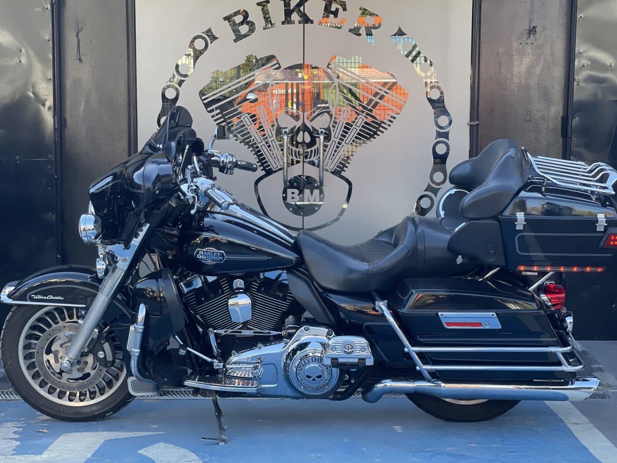 HARLEY DAVIDSON Ultra Classic 20109