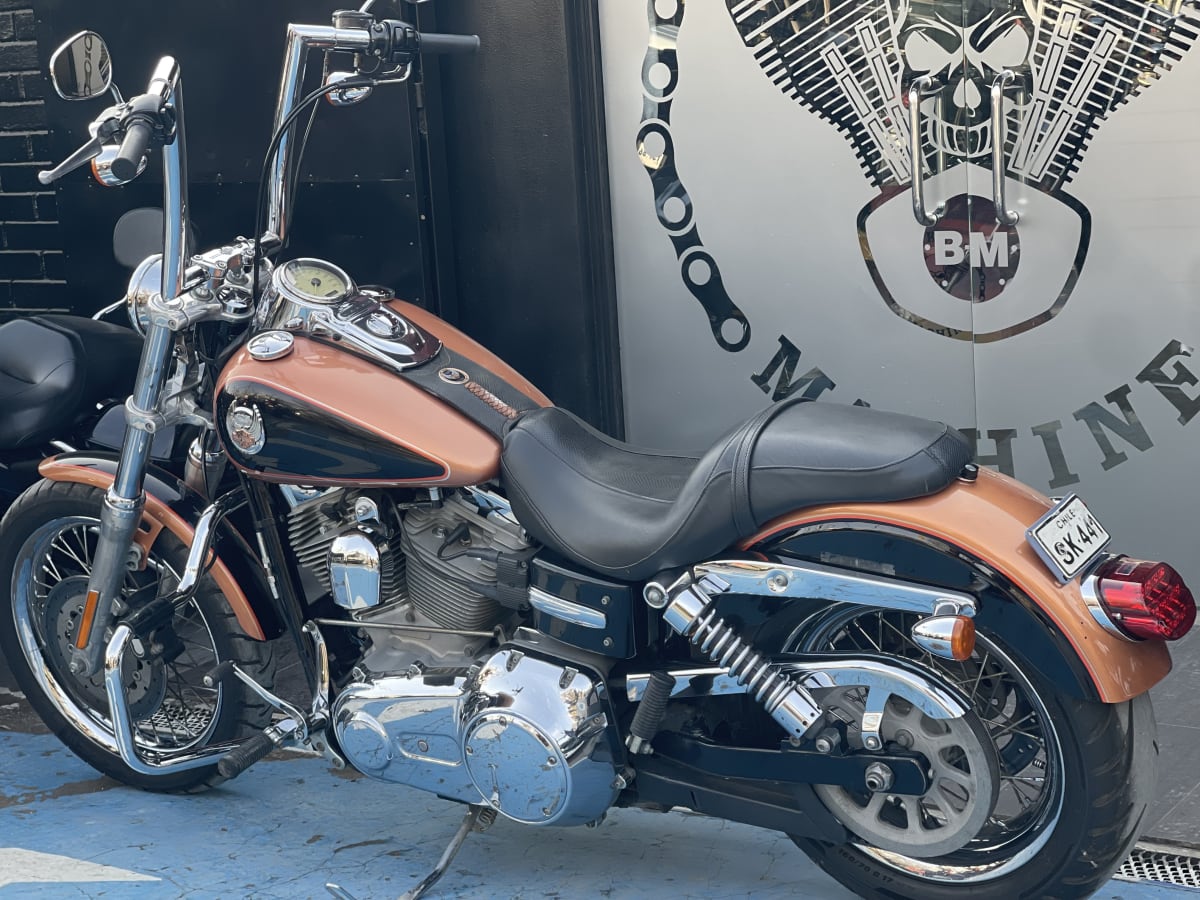 HARLEY DAVIDSON DYNA SÚPER GLIDE 105 years14