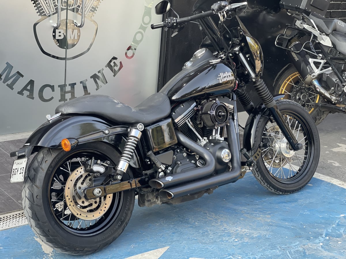 HARLEY DAVIDSON DYNA STREET BOB 20152