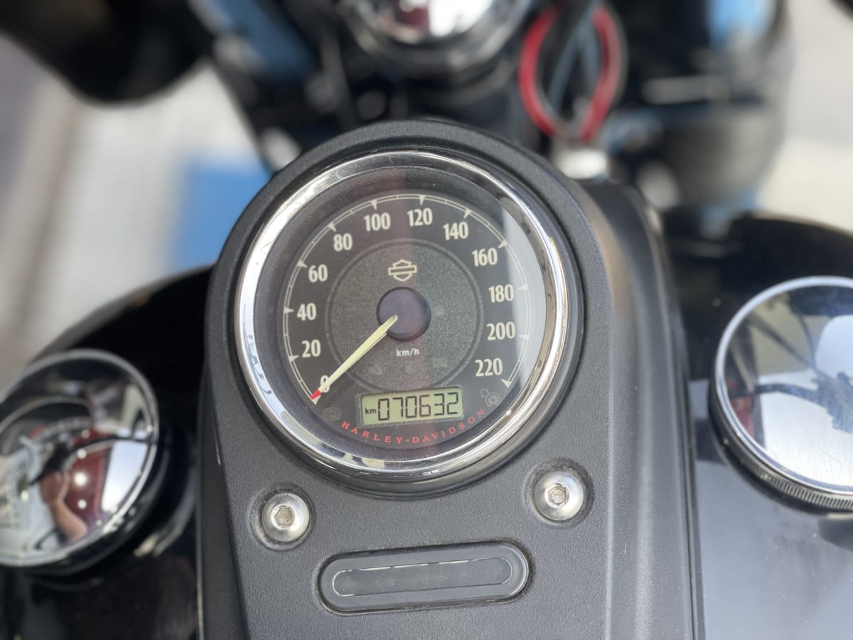 HARLEY DAVIDSON DYNA STREET BOB 20157