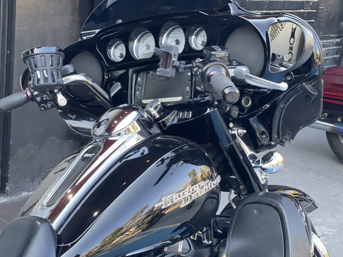 HARLEY DAVIDSON STREET GLIDE (2016)3