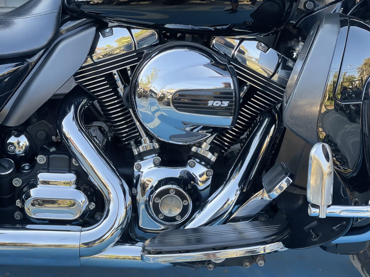 HARLEY DAVIDSON STREET GLIDE (2016)5