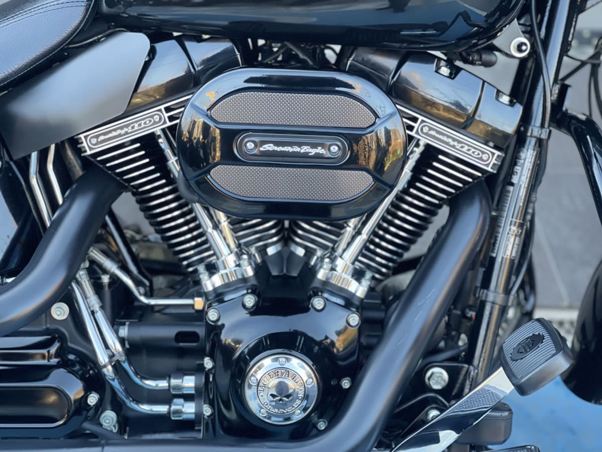 HARLEY DAVIDSON Fat Boy S 20174