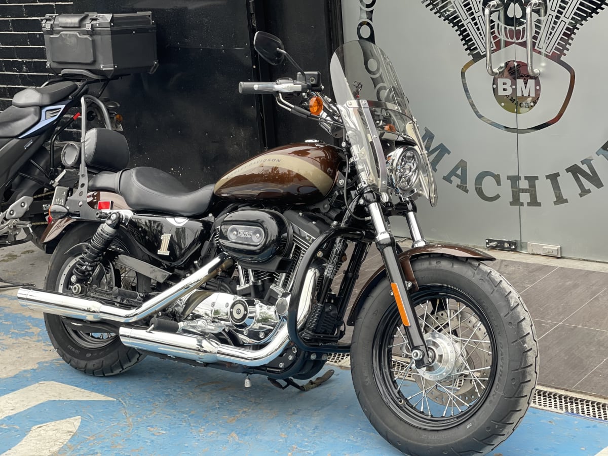 HARLEY DAVIDSON Sportster Custom 1200 (2020)3