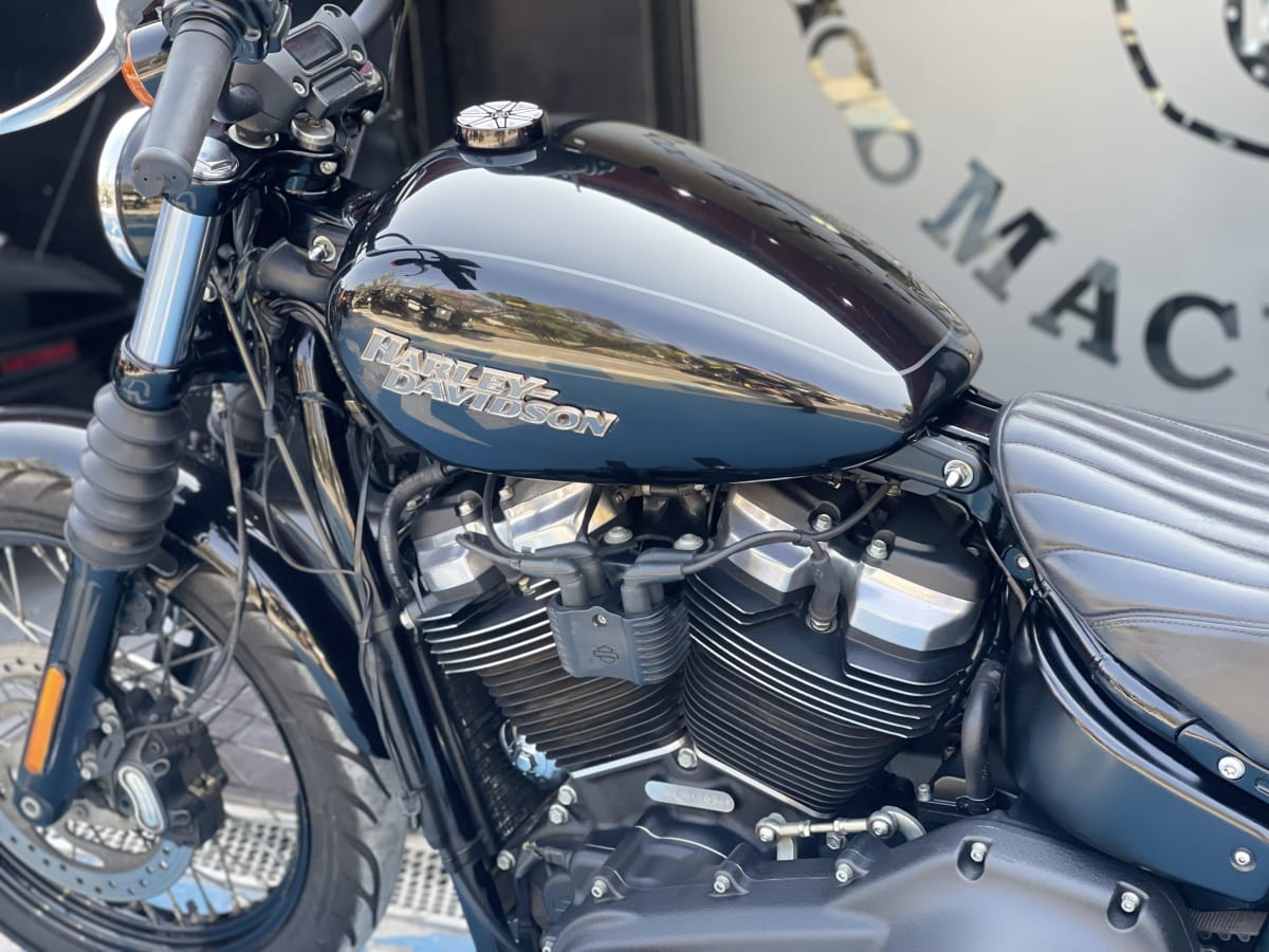 HARLEY DAVIDSON Street bob 107 (2018)12