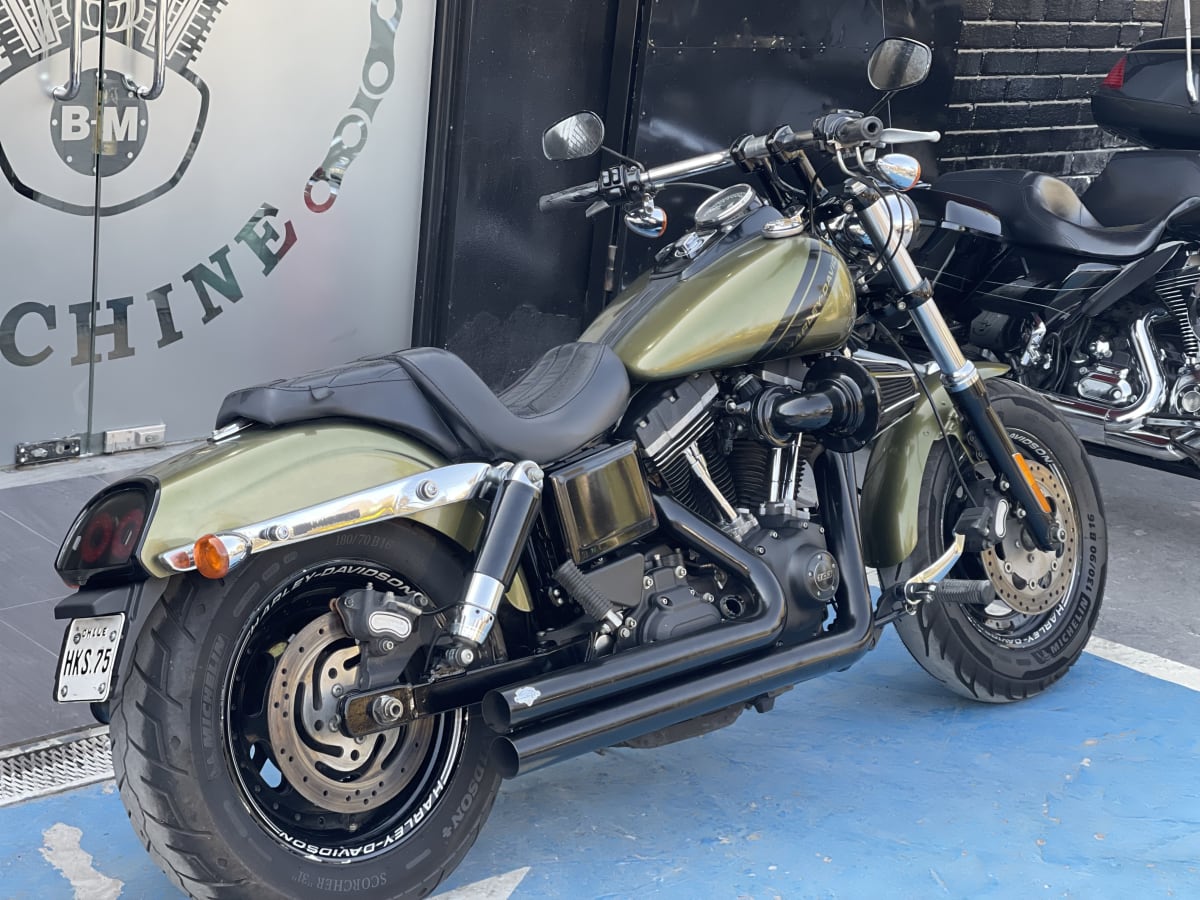 HARLEY DAVIDSON DYNA FAT BOB 20172
