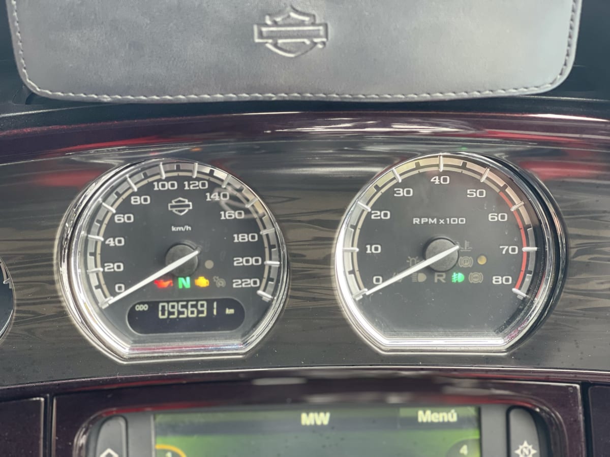 HARLEY DAVIDSON ULTRA LTD CVO (2018)8