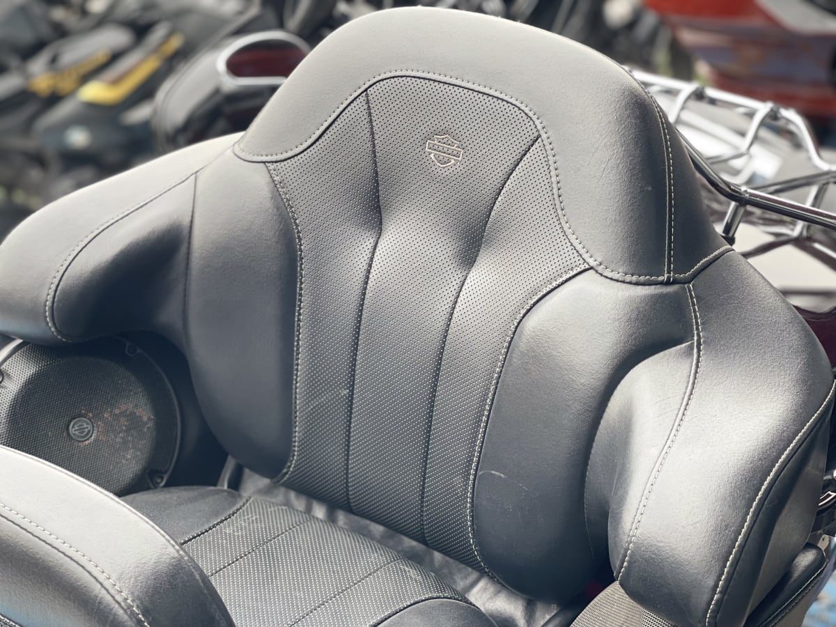 HARLEY DAVIDSON ULTRA LTD CVO (2018)10