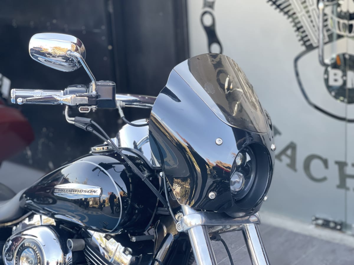 HARLEY DAVIDSON DYNA SUPER GLIDE 20104