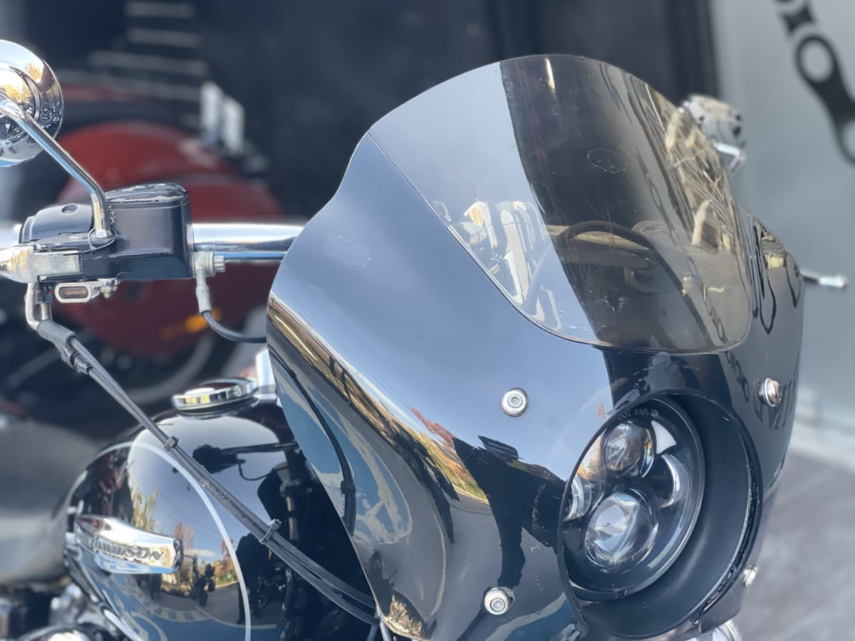 HARLEY DAVIDSON DYNA SUPER GLIDE 20105