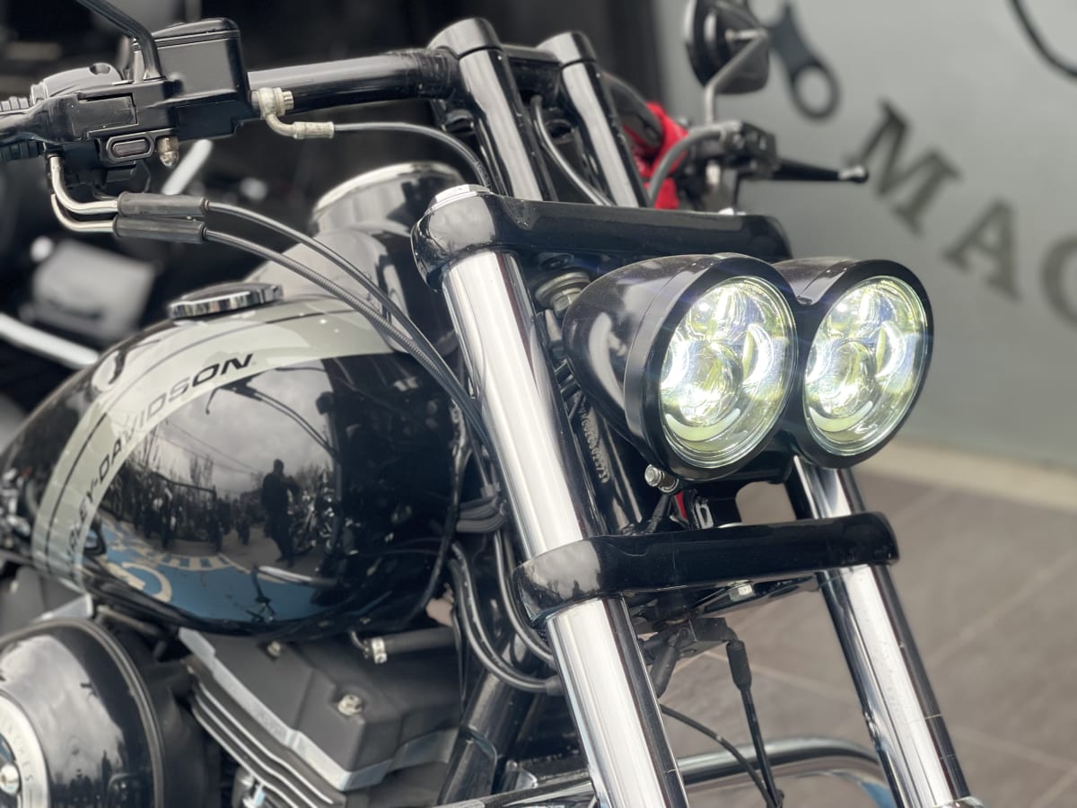 HARLEY DAVIDSON DYNA FAT BOB 20144