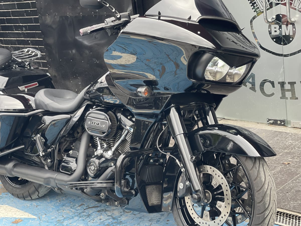 Harley Davidson Road GLIDE Special 20216