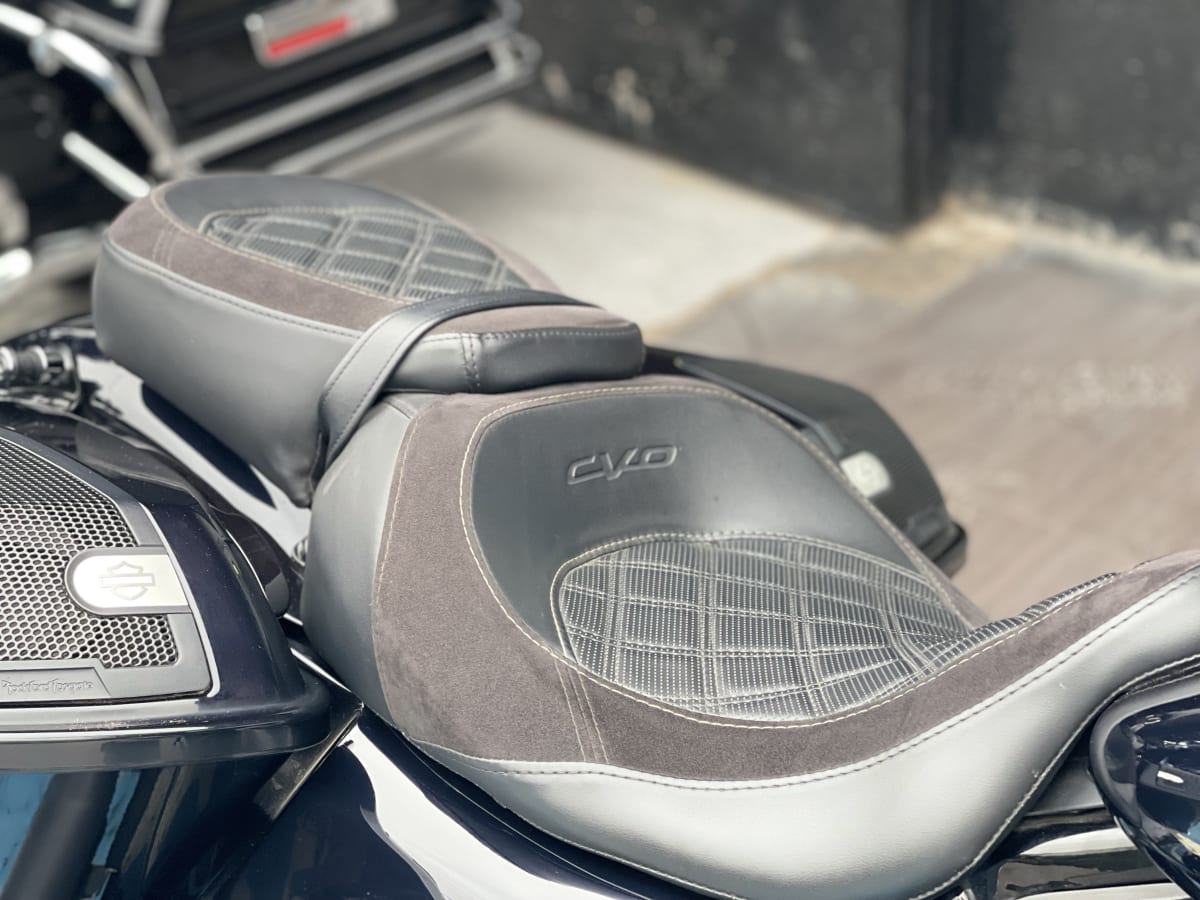 Harley Davidson Road Glide CVO 117 (2023)4