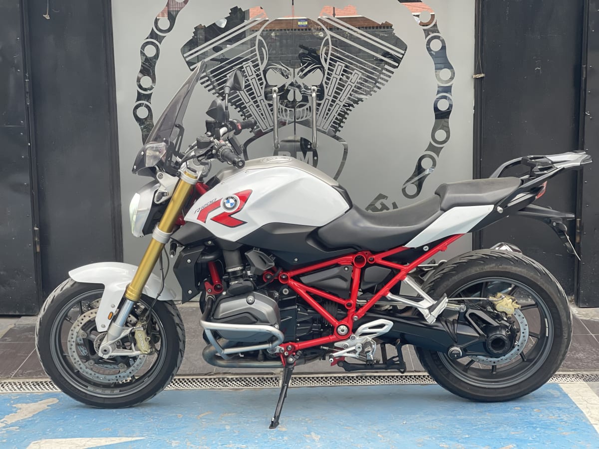 Bmw R1200R (2016)9