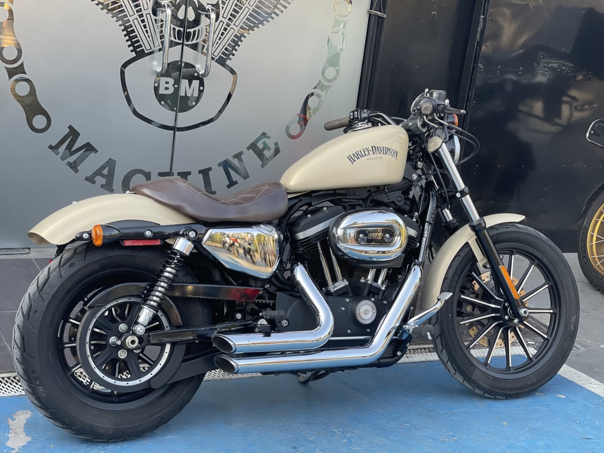 HARLEY DAVIDSON Sportster Iron 883 (2016)2