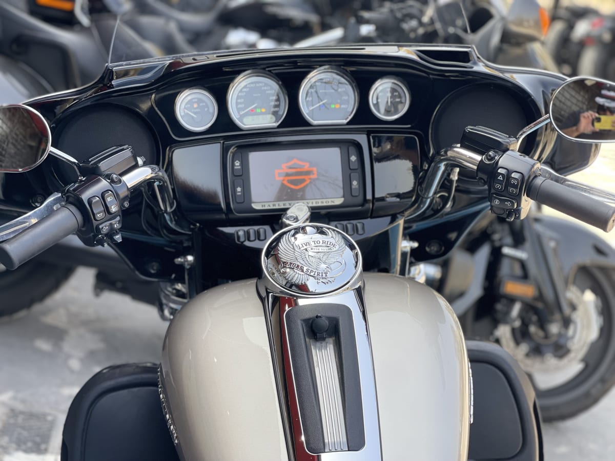 Harley Davidson Ultra Limited (2019)9