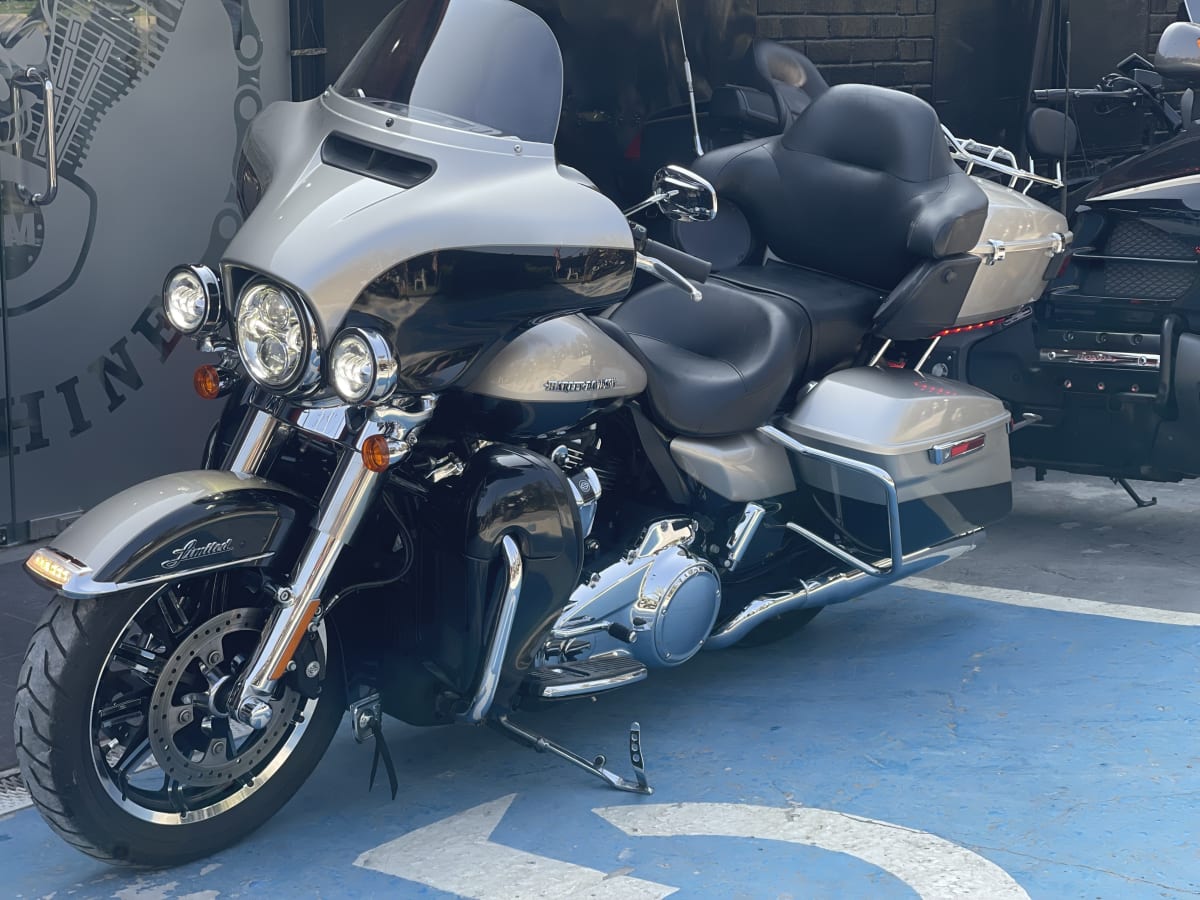 Harley Davidson Ultra Limited (2019)12