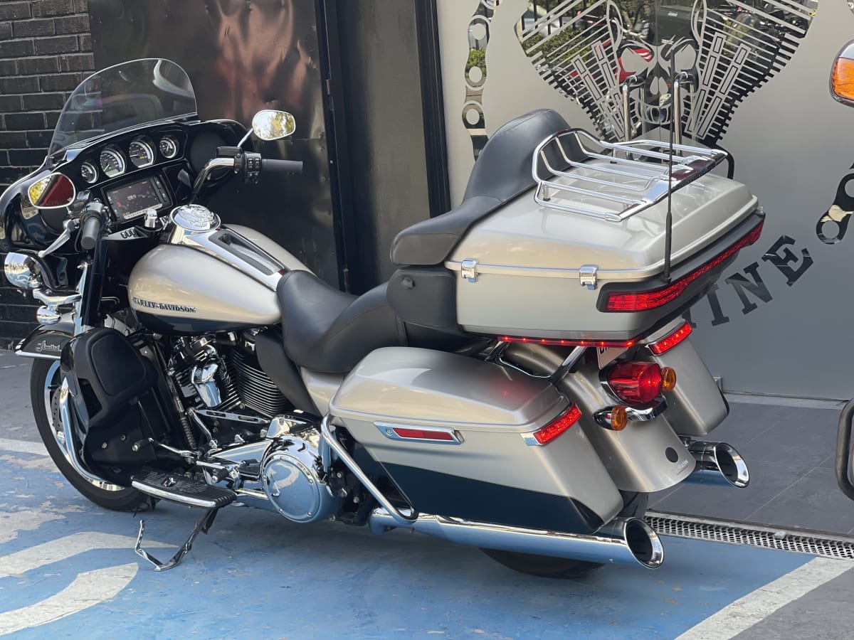 Harley Davidson Ultra Limited (2019)13