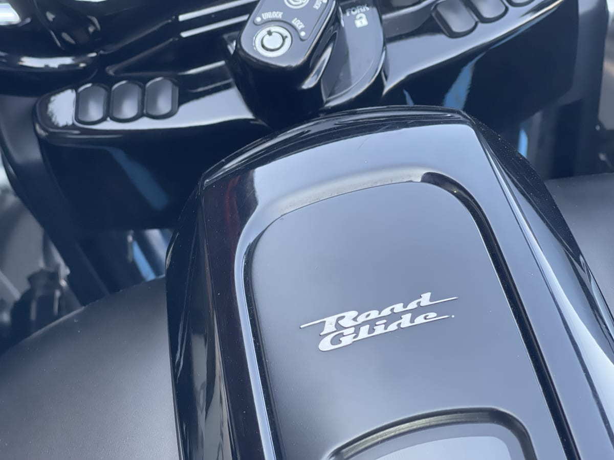 Harley Davidson Road GLIDE Special 20227