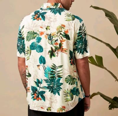 GUAYABERA BLANCA HOJAS