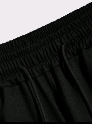 SHORT DEPORTIVO NEGRO