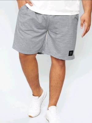 SHORT DEPORTIVO GRIS CLARO