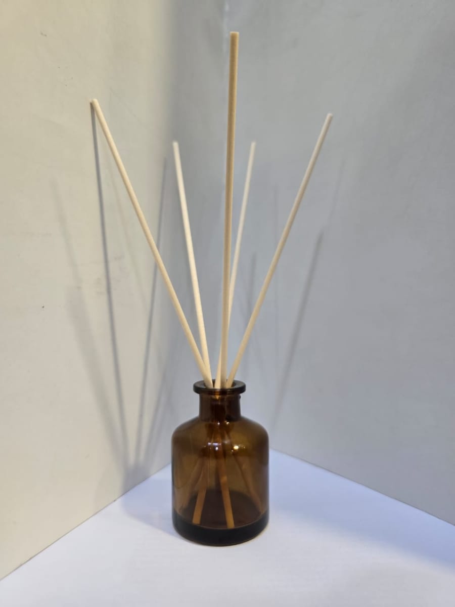 ENVASE DIFUSOR EN VARILLA (MIKADO) AMBAR REDONDO 100 ML1