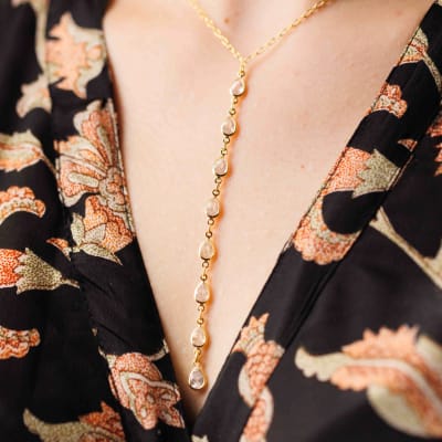 COLLAR CORBATERO CON 8 CIRCONES1