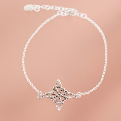 PULSERA CENTRO NUDO DE BRUJA CALADO1