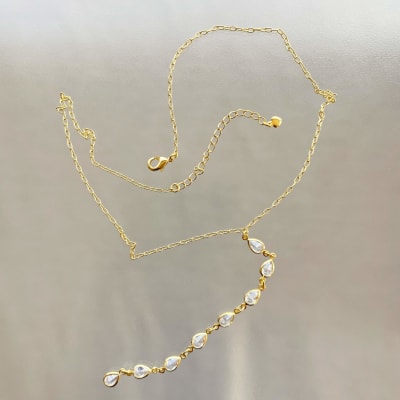 COLLAR CORBATERO CON 8 CIRCONES3