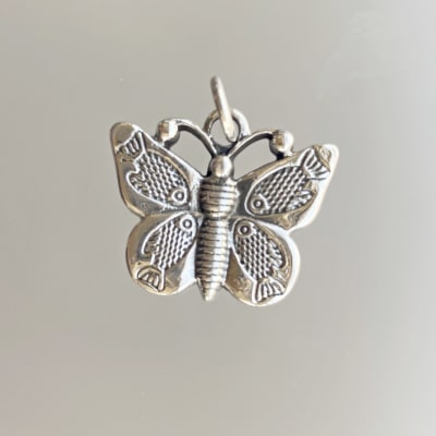 COLGANTE MARIPOSA TALLADA3