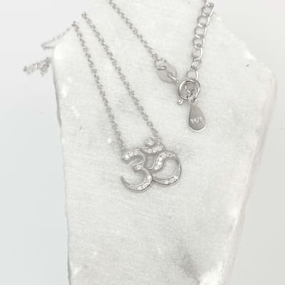 COLLAR OM CIRCÓN2