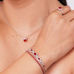 COLLAR PUNTO DE LUZ COLORES