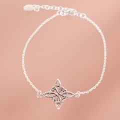 PULSERA CENTRO NUDO DE BRUJA CALADO
