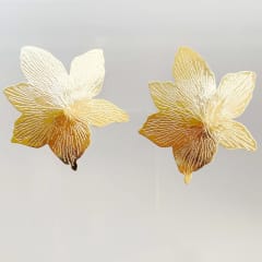 AROS GRANDES PÉTALOS CON TEXTURA
