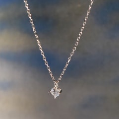 COLLAR PUNTO DE LUZ CON CUATRO GRIFAS