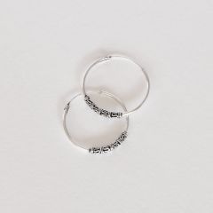 ARGOLLA CON DISEÑO EN PLATA ENVEJECIDA MEDIANA