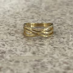 ANILLO TRES LÍNEAS INTERCALADAS LISAS