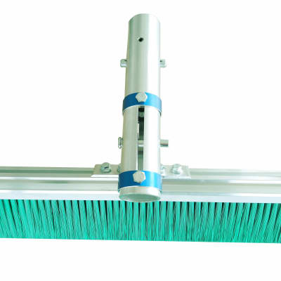 Escobillón de fibra plástica verde 2.44 mts1