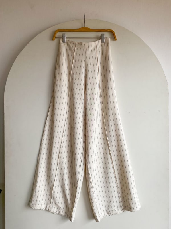 Pantalon Caeli rayas hueso