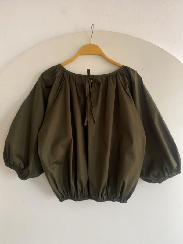 Blusa Nube verde militar
