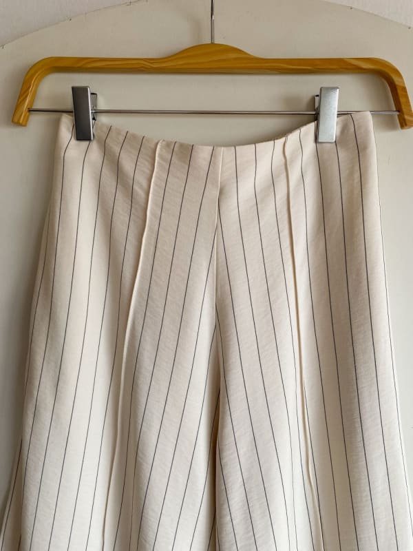 Pantalon Caeli rayas hueso