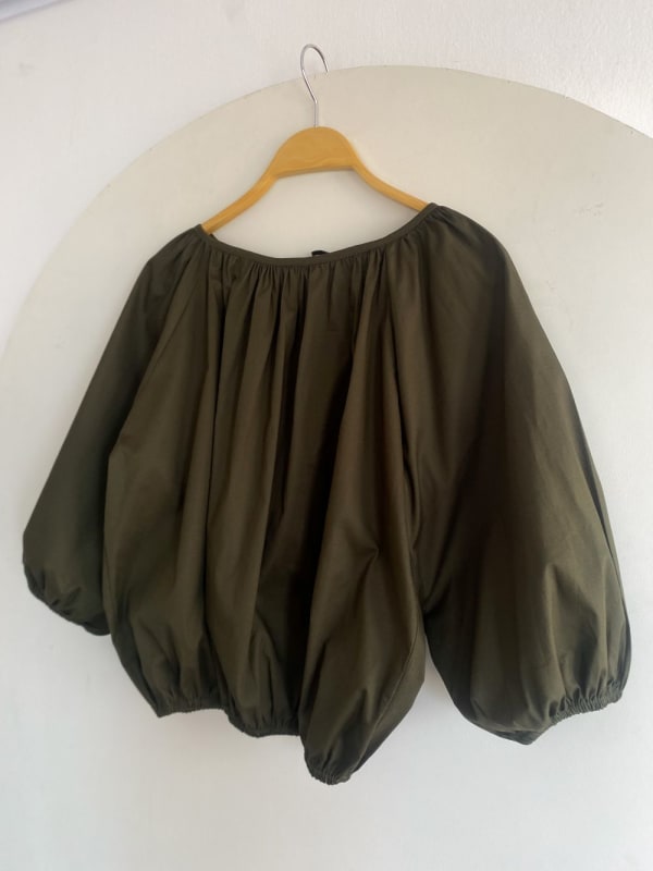 Blusa Nube verde militar