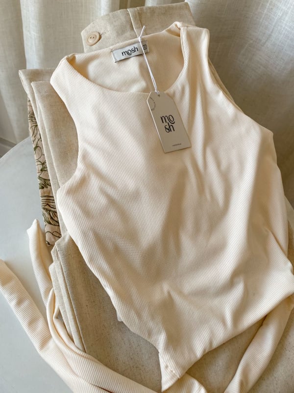 Top Oriana crema