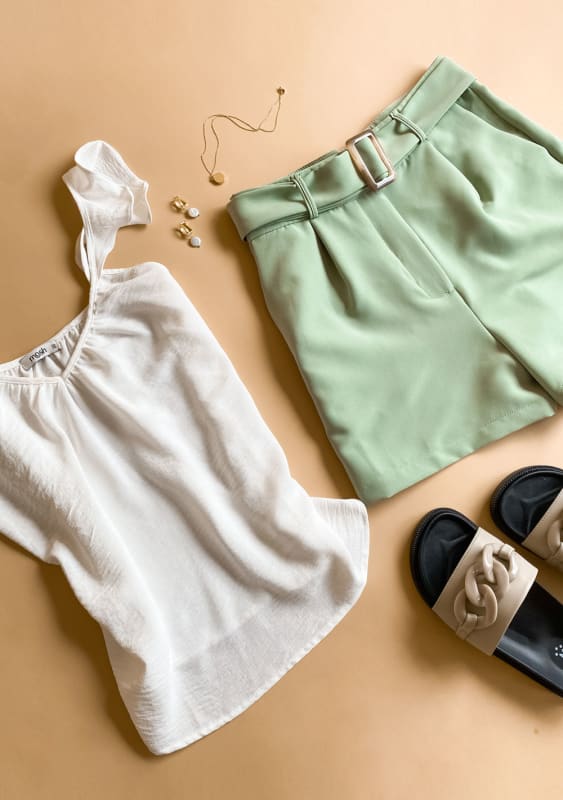 Short cinturón verde